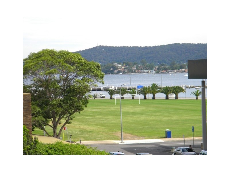 14/12 Baker Street, Gosford NSW 2250