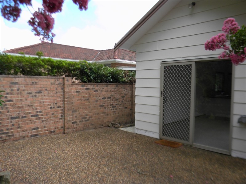 2/125 Maidens Brush Road, Wyoming NSW 2250