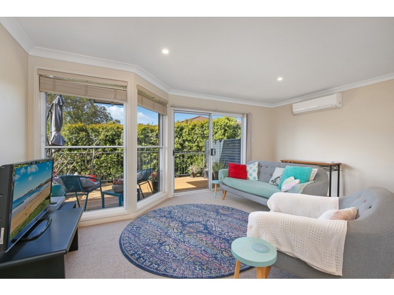 2/34 George Street, East Gosford NSW 2250