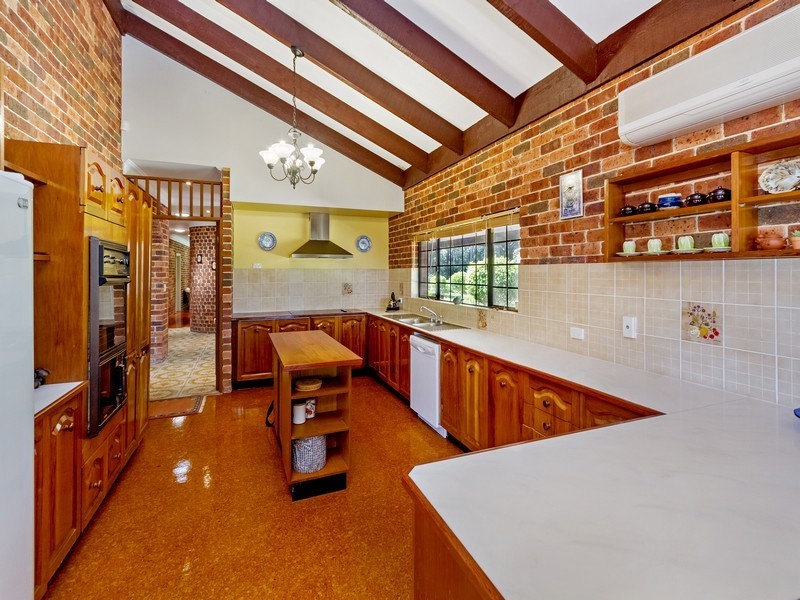 330 Avoca Drive, Green Point NSW 2251