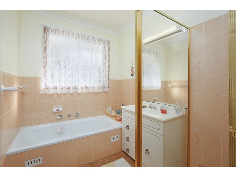 1 Ethel Close, Narara NSW 2250