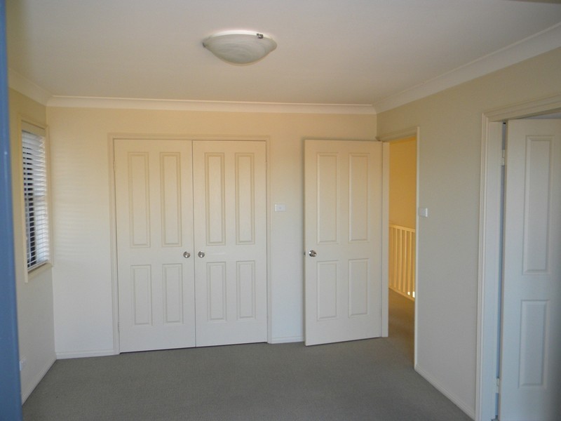 1/7 Broadview Avenue, Gosford NSW 2250