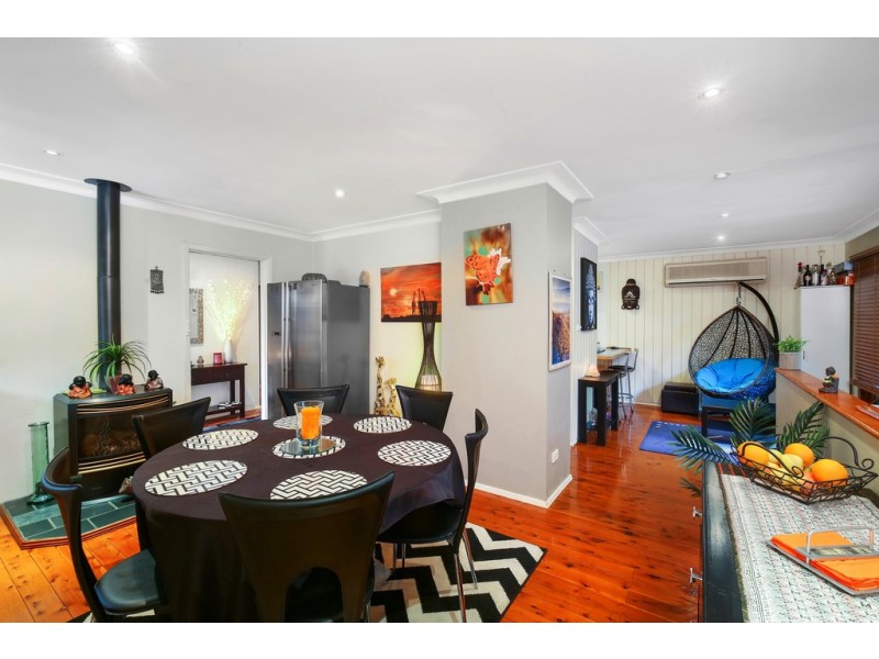 26 White Street, East Gosford NSW 2250