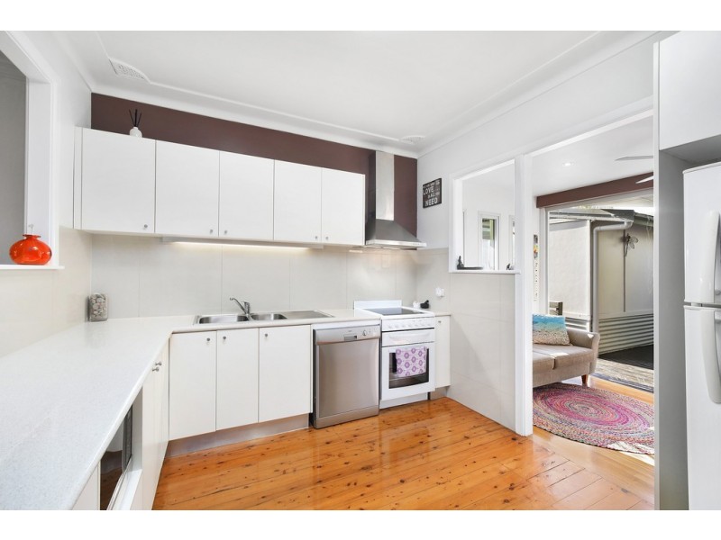 250 Brisbane Water Drive, Point Clare NSW 2250