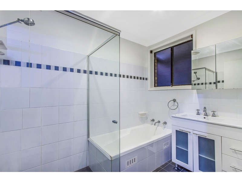 29 Roselands Avenue, Wyoming NSW 2250