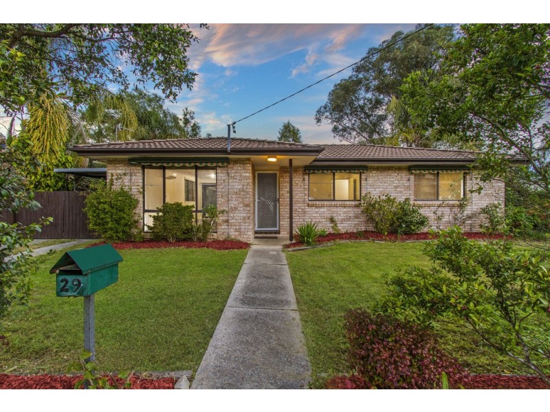 29 Roselands Avenue, Wyoming NSW 2250