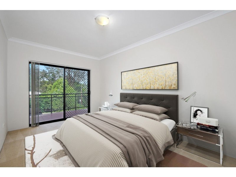 8/61 Donnison Street West, Gosford NSW 2250