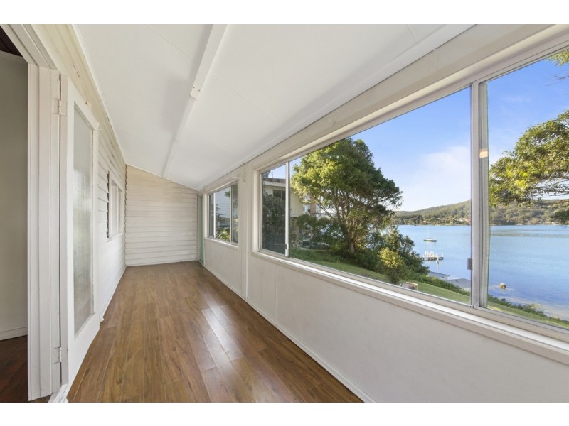 49 Caroline Street, East Gosford NSW 2250