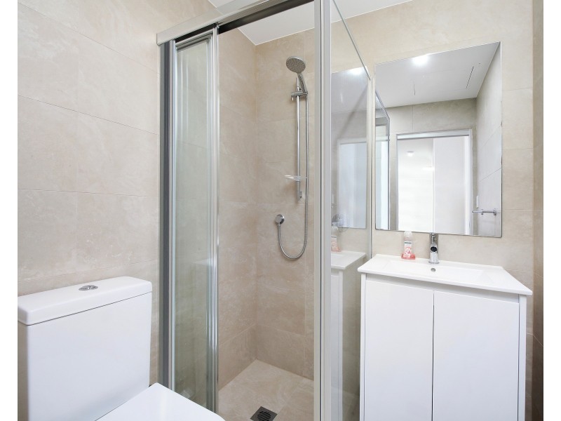 27/75-77 Faunce Street West, Gosford NSW 2250