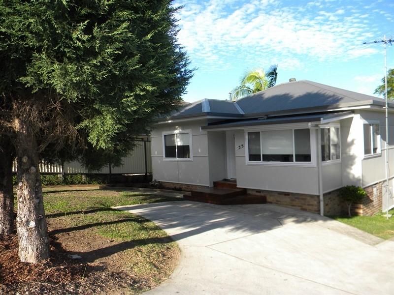 35 Wells Street, East Gosford NSW 2250
