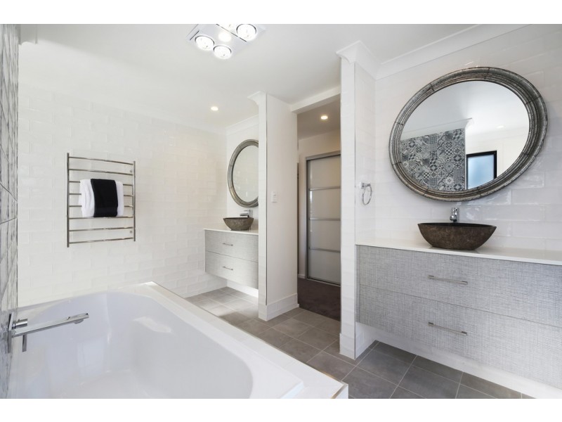 22 Portsmouth Road, Erina NSW 2250