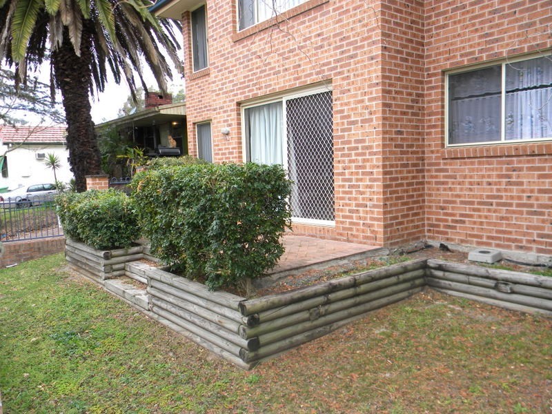 1/5 Beane Street, Gosford NSW 2250