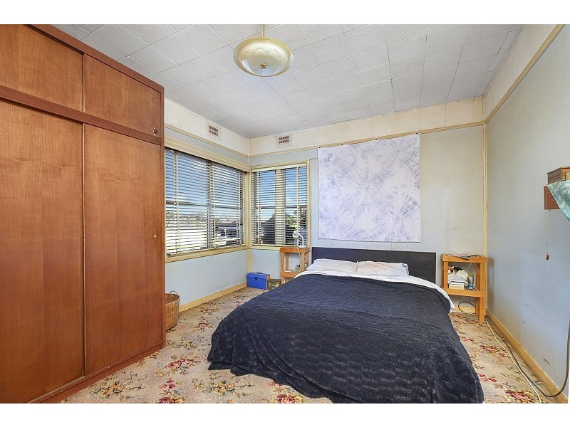 42 Wells Street, East Gosford NSW 2250