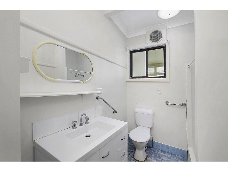 10  Headlam Parade, Springfield NSW 2250