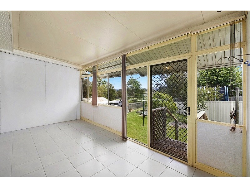10  Headlam Parade, Springfield NSW 2250