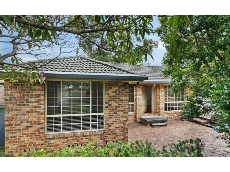 3 Irwin Place, Green Point NSW 2251