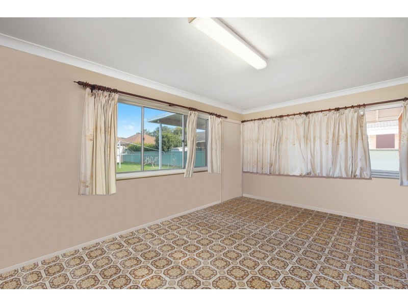 26 Russell Street, East Gosford NSW 2250