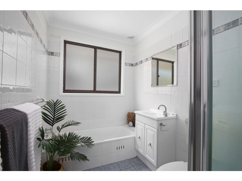 112 Berrys Head Road, Wyoming NSW 2250