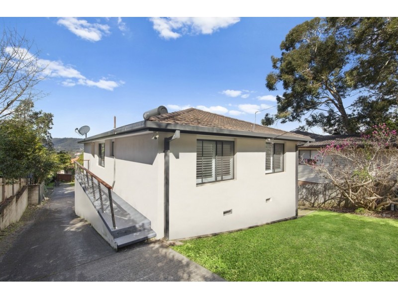 33 Lushington Street, East Gosford NSW 2250