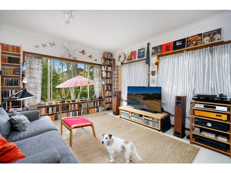 26 Caroline Street, East Gosford NSW 2250