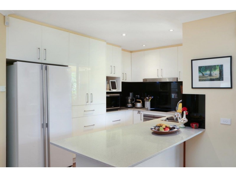 8 Research Road, Narara NSW 2250