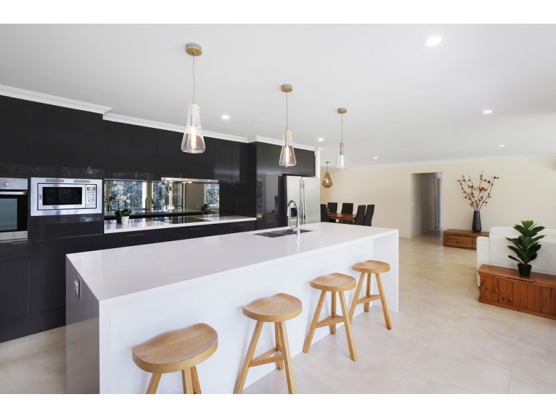 115 Fagans Rd, Lisarow NSW 2250
