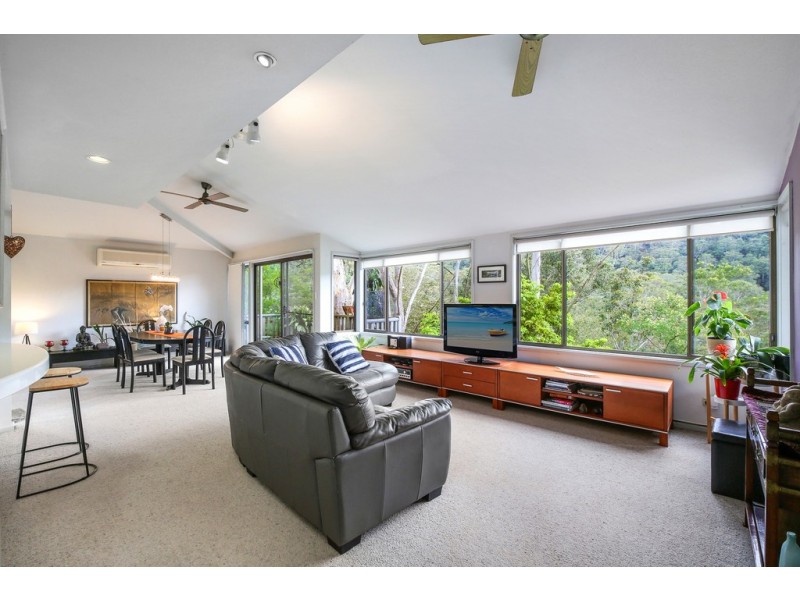 6 South Crescent, North Gosford NSW 2250