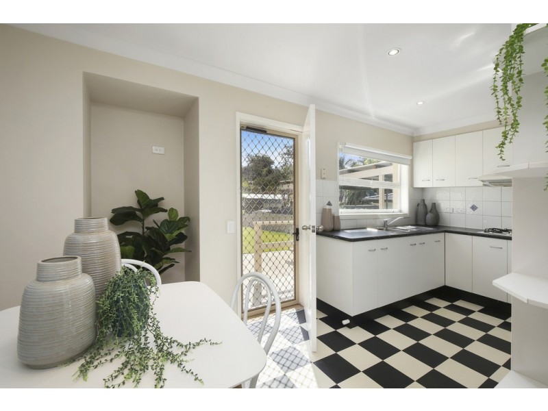 54 Day Street, Wyoming NSW 2250