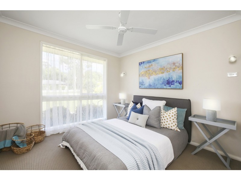 54 Day Street, Wyoming NSW 2250