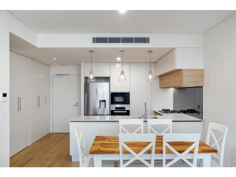 202/20 Kendall Street, Gosford NSW 2250