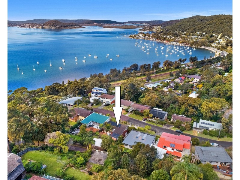 38 Sandstone Crescent, Tascott NSW 2250