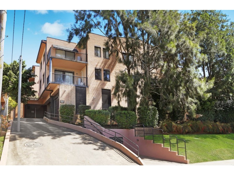 12/52 Holden Street, Gosford NSW 2250