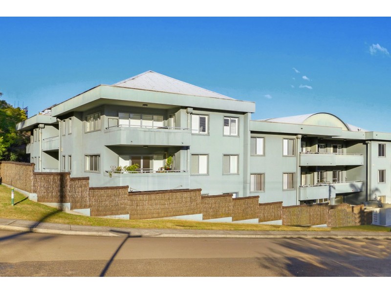 20/13-15 Moore Street, West Gosford NSW 2250