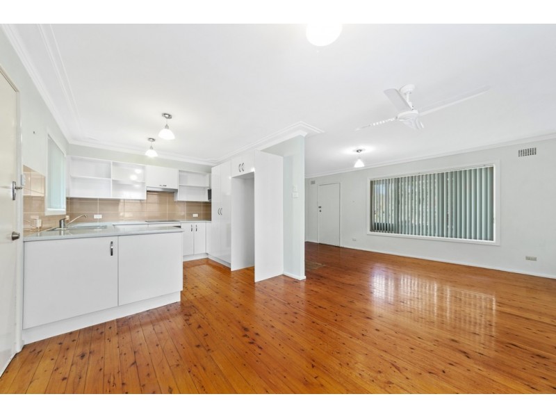 12 Lock Avenue, Springfield NSW 2250