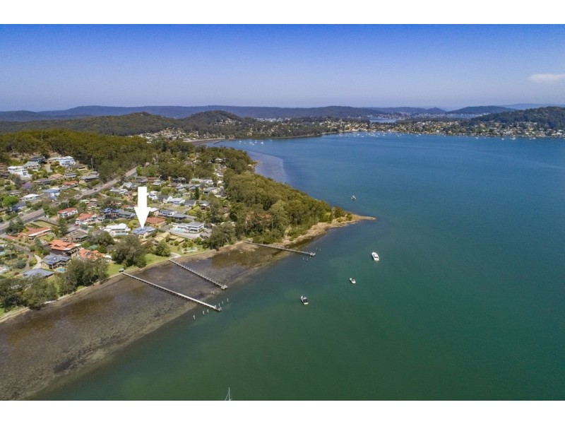 293C Avoca Drive, Green Point NSW 2251