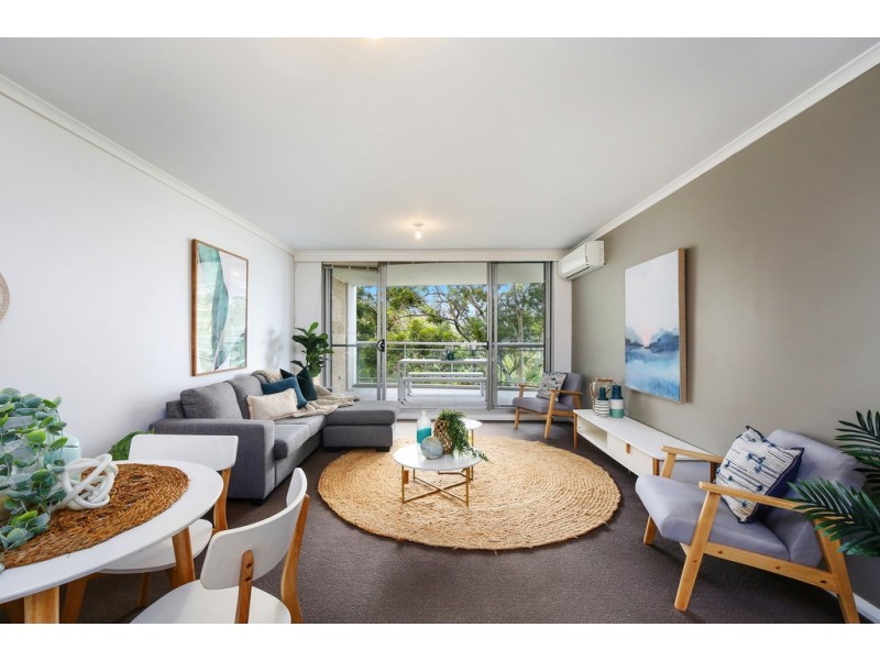 333/80 John Whiteway Drive, Gosford NSW 2250