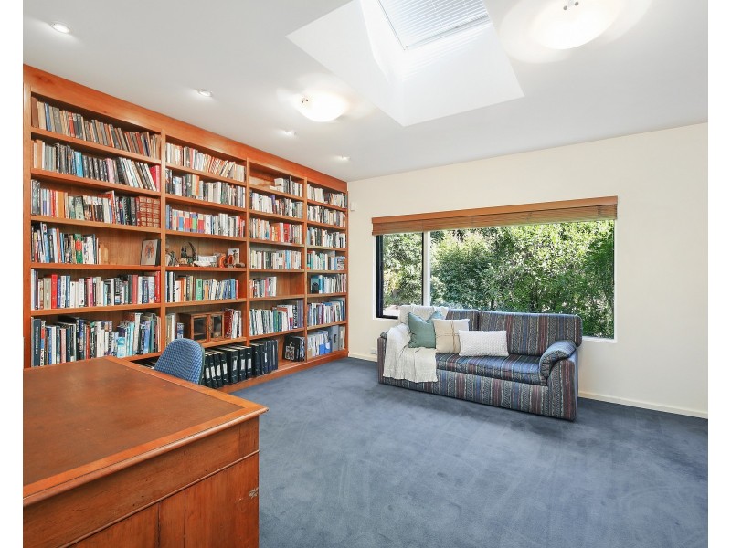 100 Glen Road, Niagara Park NSW 2250