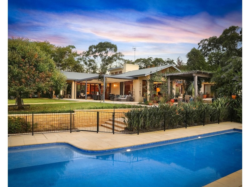 100 Glen Road, Niagara Park NSW 2250