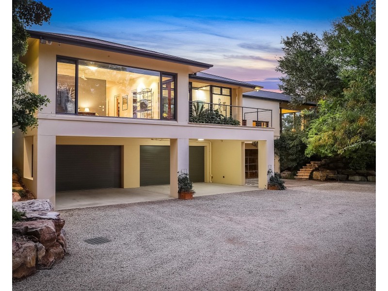 100 Glen Road, Niagara Park NSW 2250