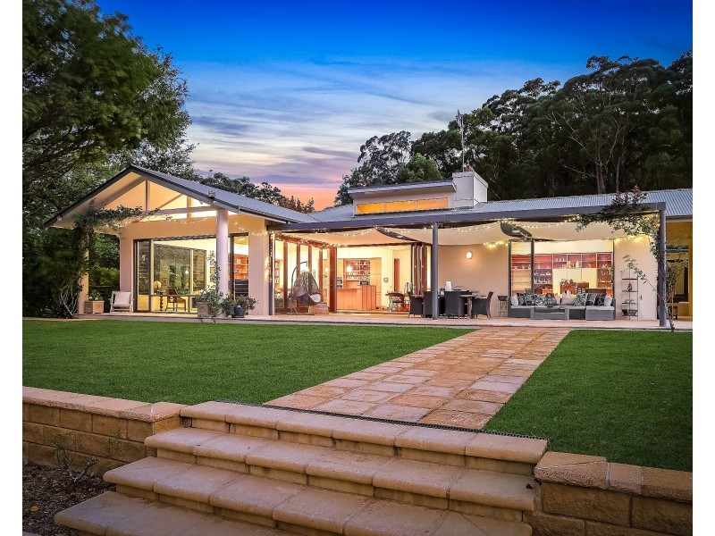 100 Glen Road, Niagara Park NSW 2250