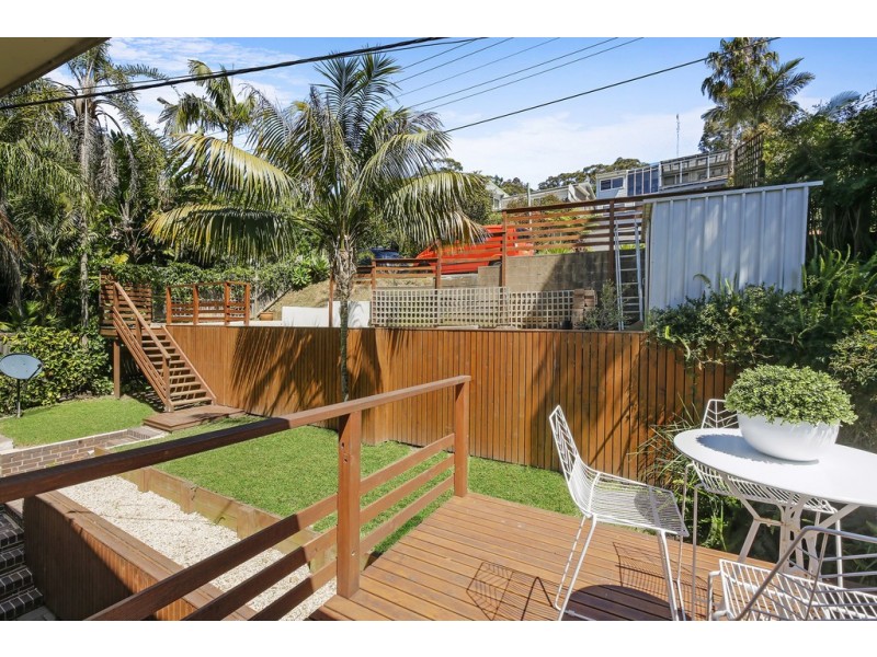 18 Beachcomber Parade, North Avoca NSW 2260