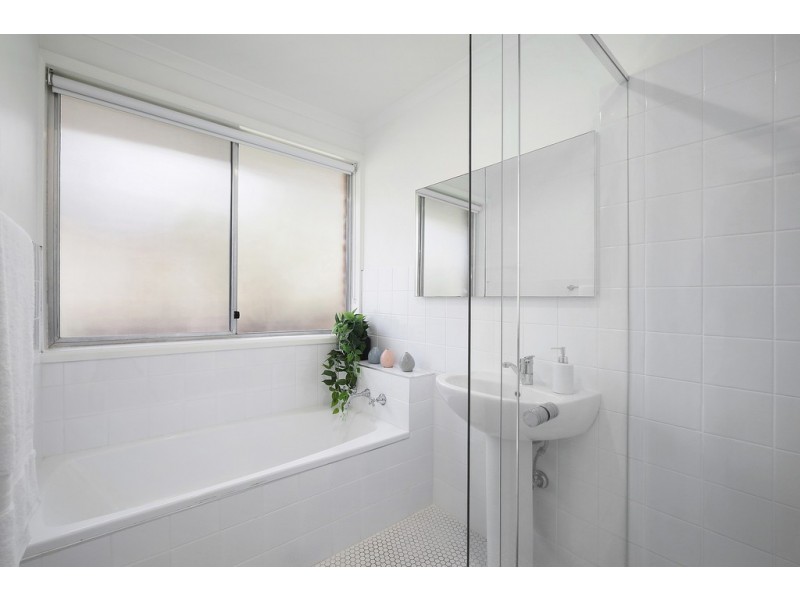 6 Amethyst Avenue, Pearl Beach NSW 2256