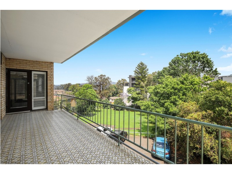 11/138-140 Albany Street, Point Frederick NSW 2250