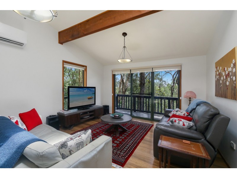 72 Bay View Avenue, East Gosford NSW 2250