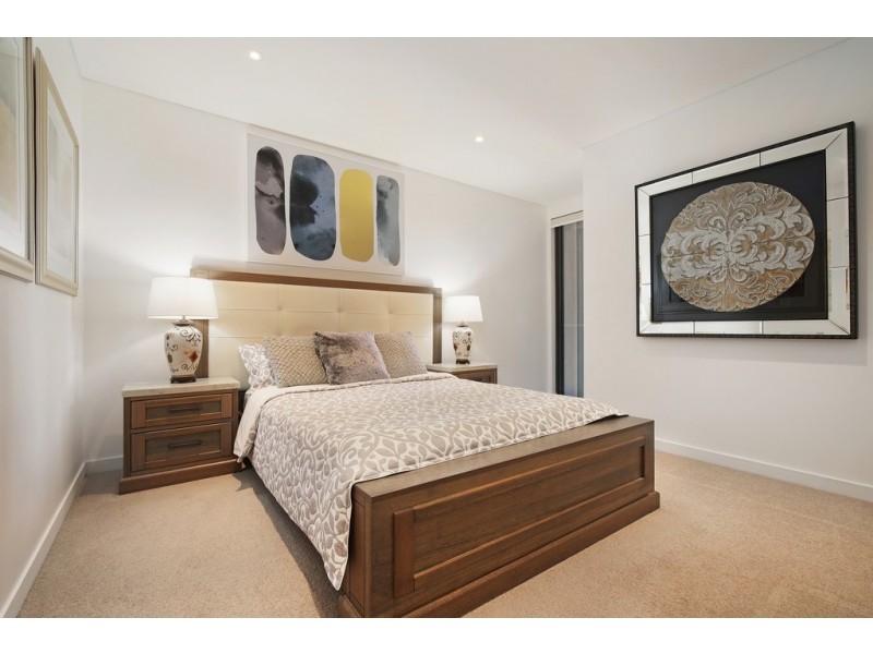 202/13 Lynn Avenue, Point Frederick NSW 2250