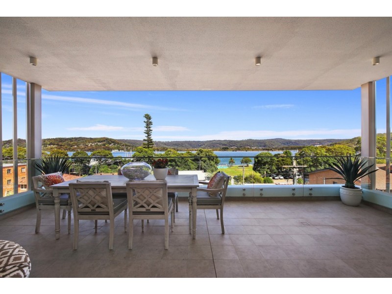 202/13 Lynn Avenue, Point Frederick NSW 2250