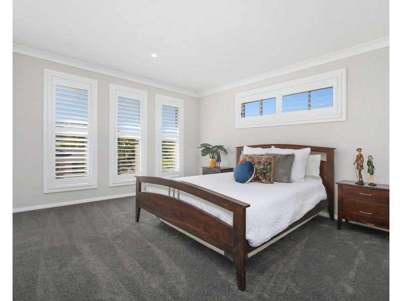 11 Holly Avenue, Narara NSW 2250