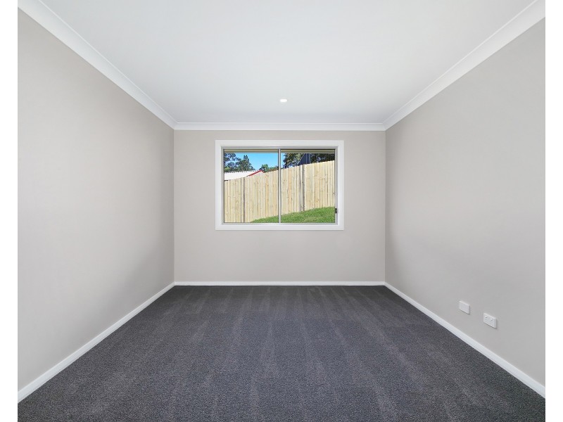 11 Holly Avenue, Narara NSW 2250