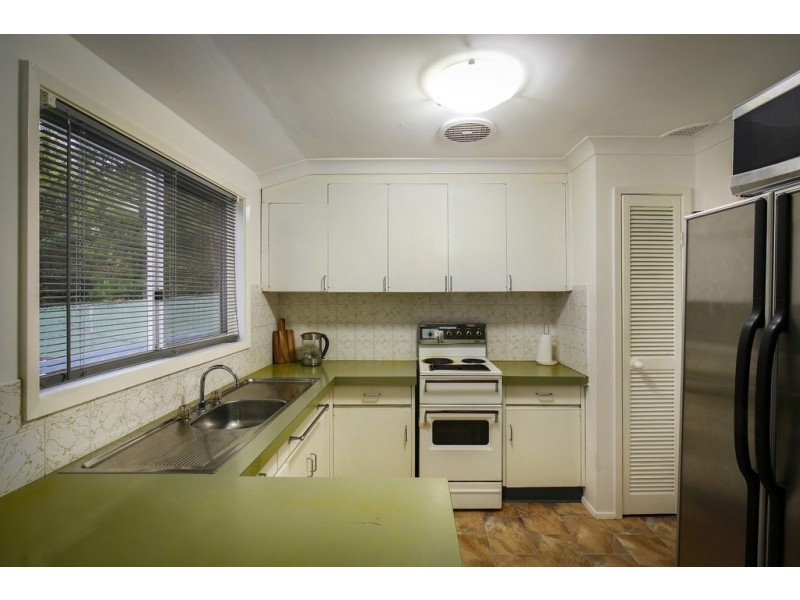 28 Holcombe Avenue, Narara NSW 2250