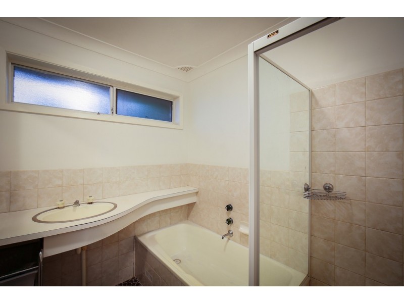 28 Holcombe Avenue, Narara NSW 2250